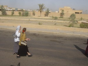 Iraqi Women Walking_0.preview