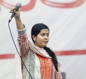 1390502_726882363995911_1291277646_n