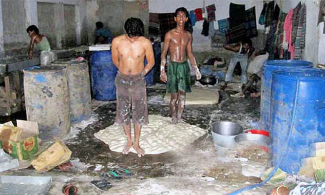 Bogra_Lascha_bg_745379707