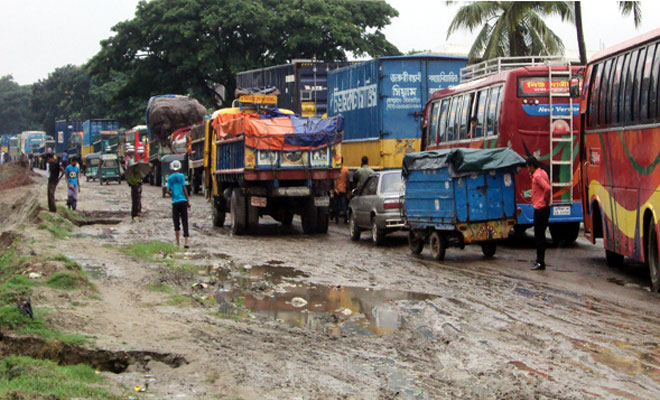 Dhk-Ctg-highway-tailback1