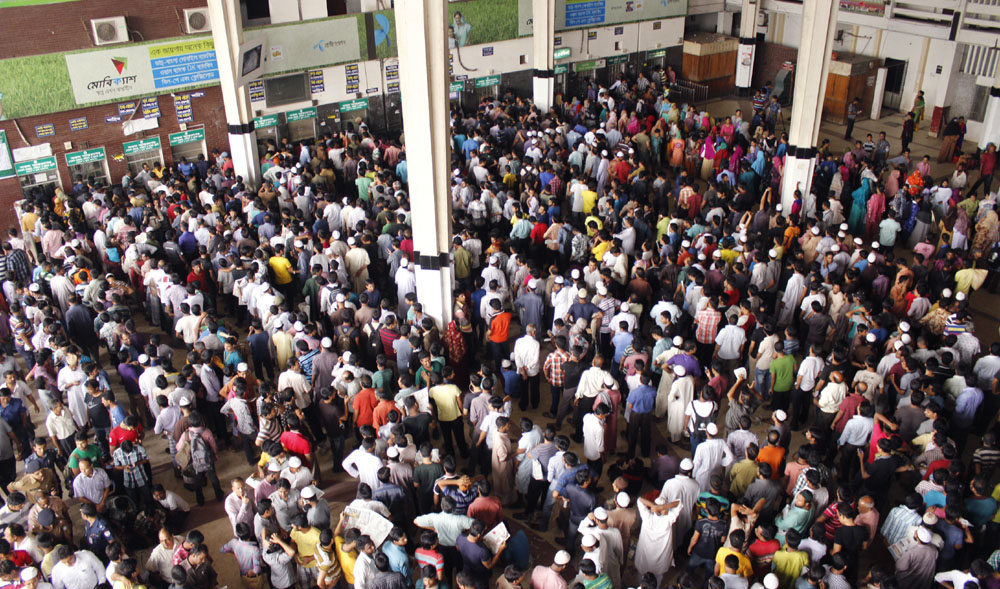 26-09-14-Advanced Ticket Collect_Komlapur Rail Station-5