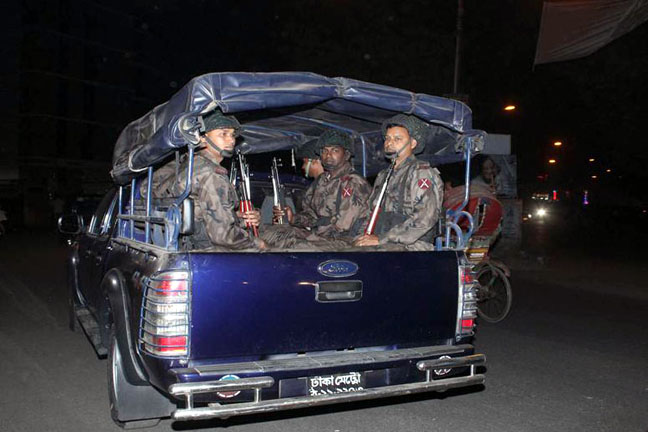 BANGLADESH-DHAKA-HARTAL-PARAMILITARY TROOPS-PATROL