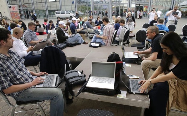 5+steps+to+keep+your+accounts+safe+1