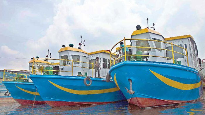 water_bus_dhaka_bangladesh_9278