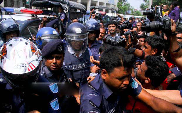 20_RAB-Narayanganj-Court_170514_0002