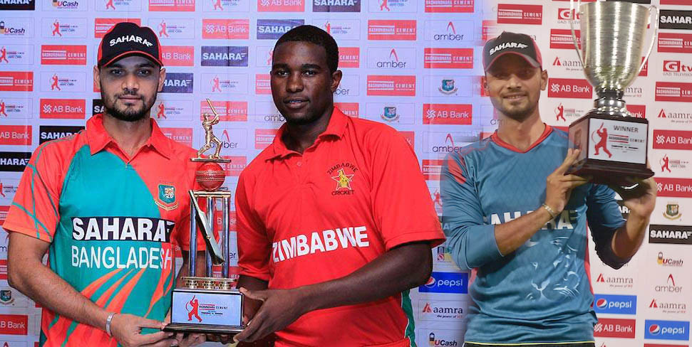 Trophy-UInveiling---01 copy