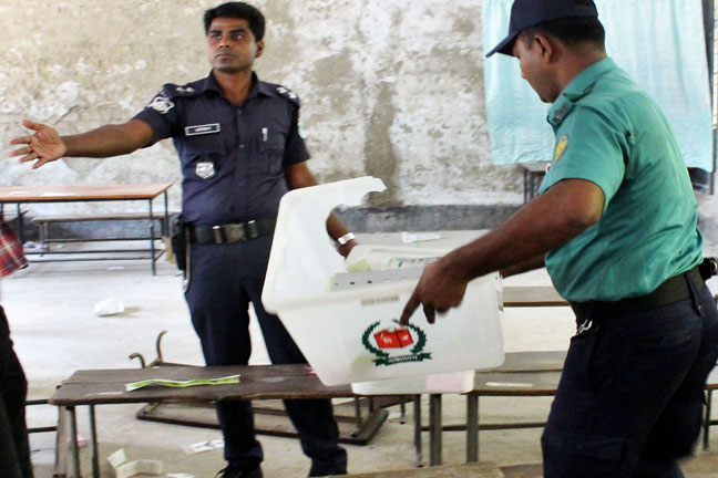 28-04-15-Suritola Modle Govt Primary School_DCC South Election-7