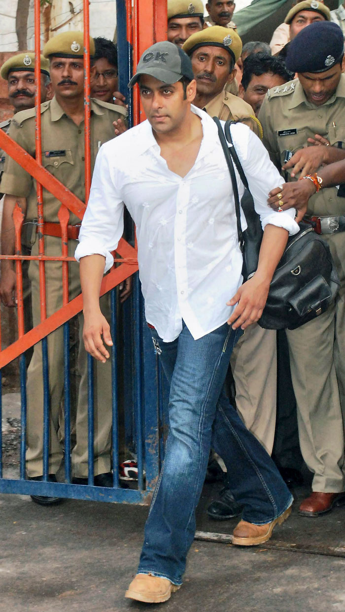 B_Id_404644_salmanoldpic