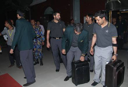 Pakistan-Cricket-Team-Leaves-For-Dhaka-On-Friday84358072_2014313154615