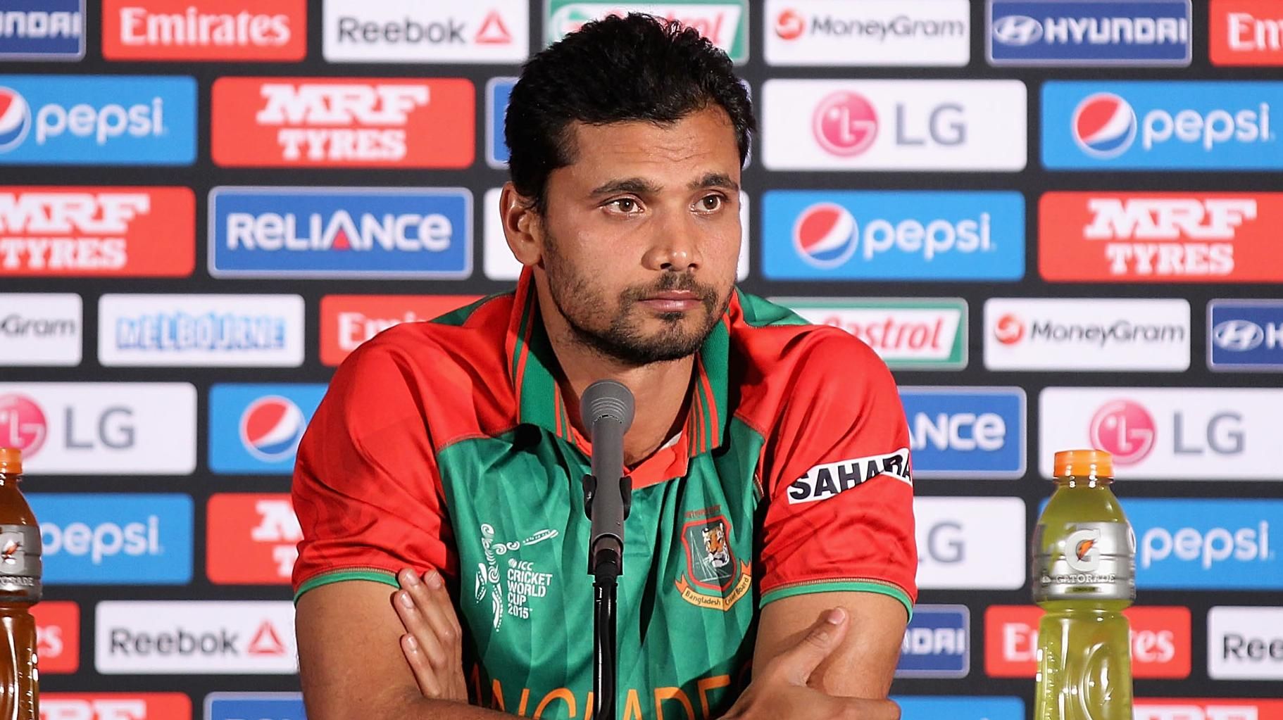fce58_dm_150319_PC_CRICWC15_INDvBAN_MORTAZA_PRESSER