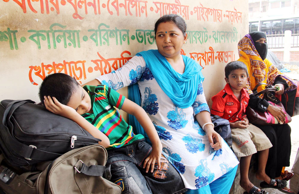 22-05-15-Gabtoli Bus Terminal_Public Sufferer-1