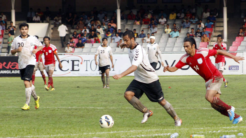 02-06-15-Sports_Football-1