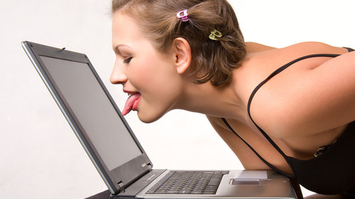 Ona, qiz va erkakning porno videosini tomosha qiling Balo bilan yashirin kamerali jinsiy aloqa